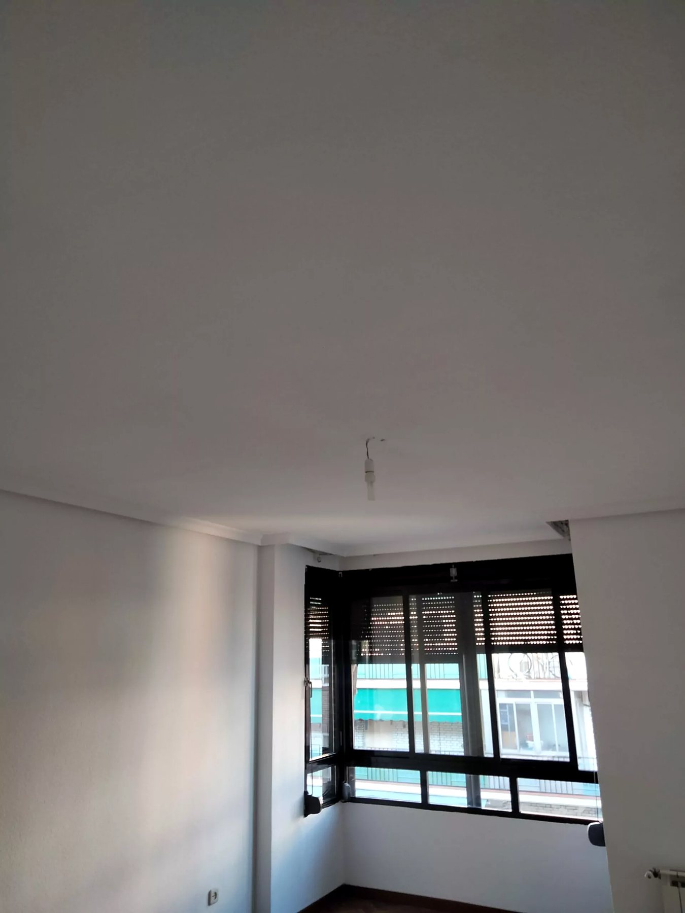 Trabajo de Su Pintor Óscar en Madrid